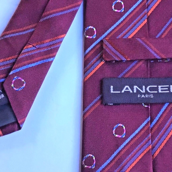 Lancel Paris red striped all silk Tie. - Picture 5 of 5